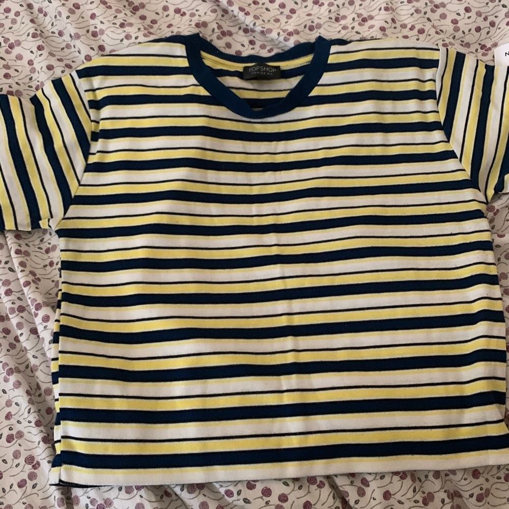 cropped tee